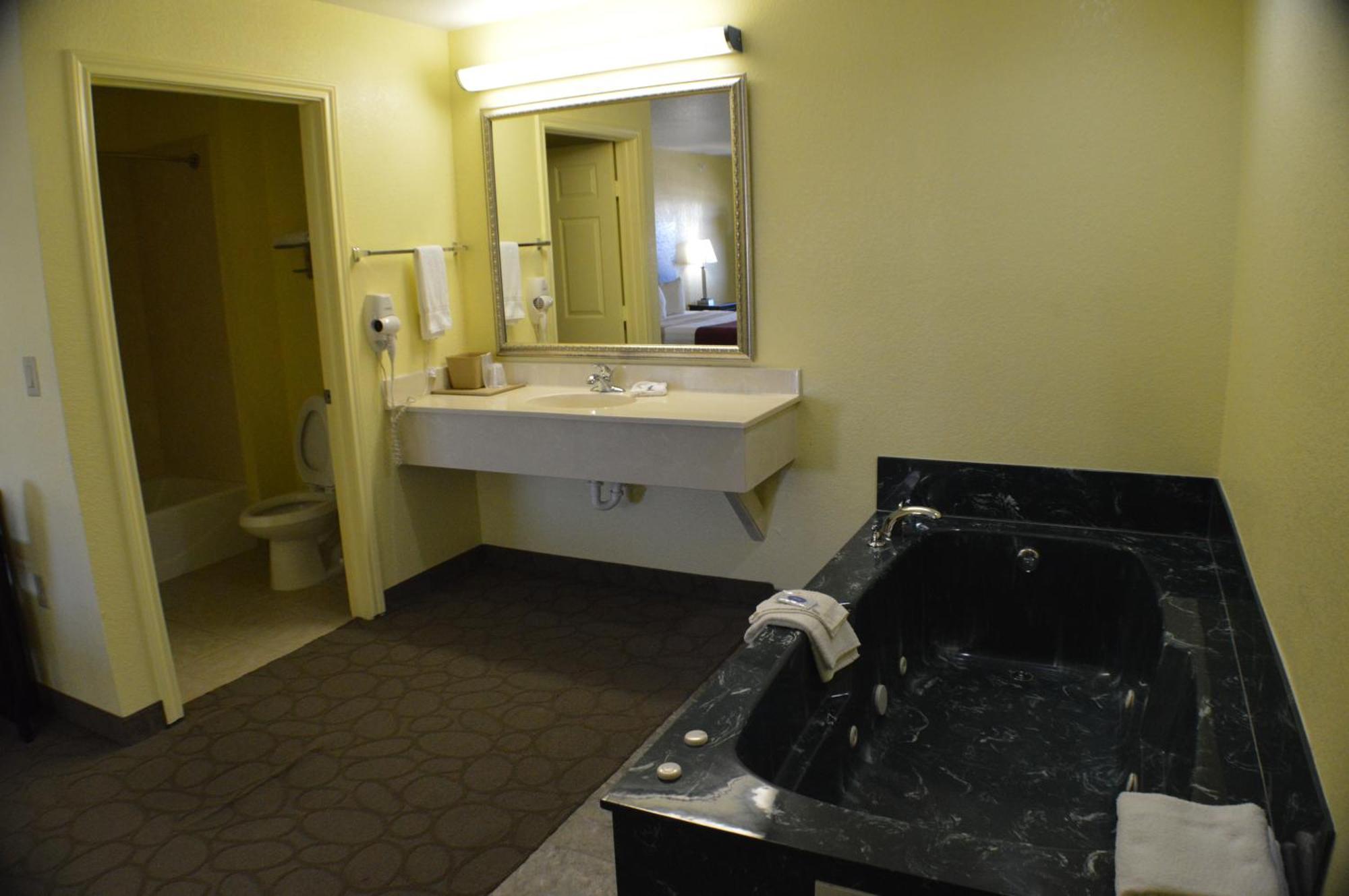 Scottish Inns フォートワース 部屋 写真